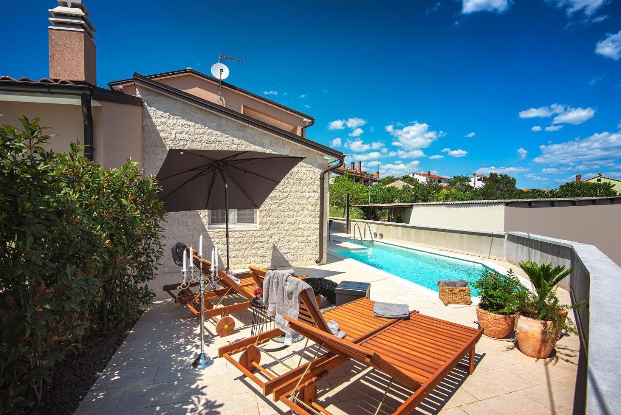 Vila Una With Private Pool Near Rovinj - Open 2022 Rovinjsko Selo Esterno foto