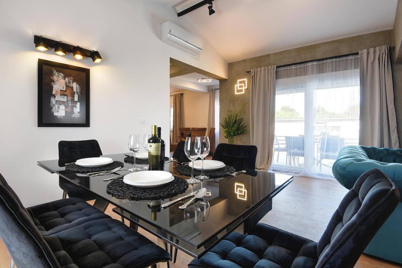 Vila Una With Private Pool Near Rovinj - Open 2022 Rovinjsko Selo Esterno foto