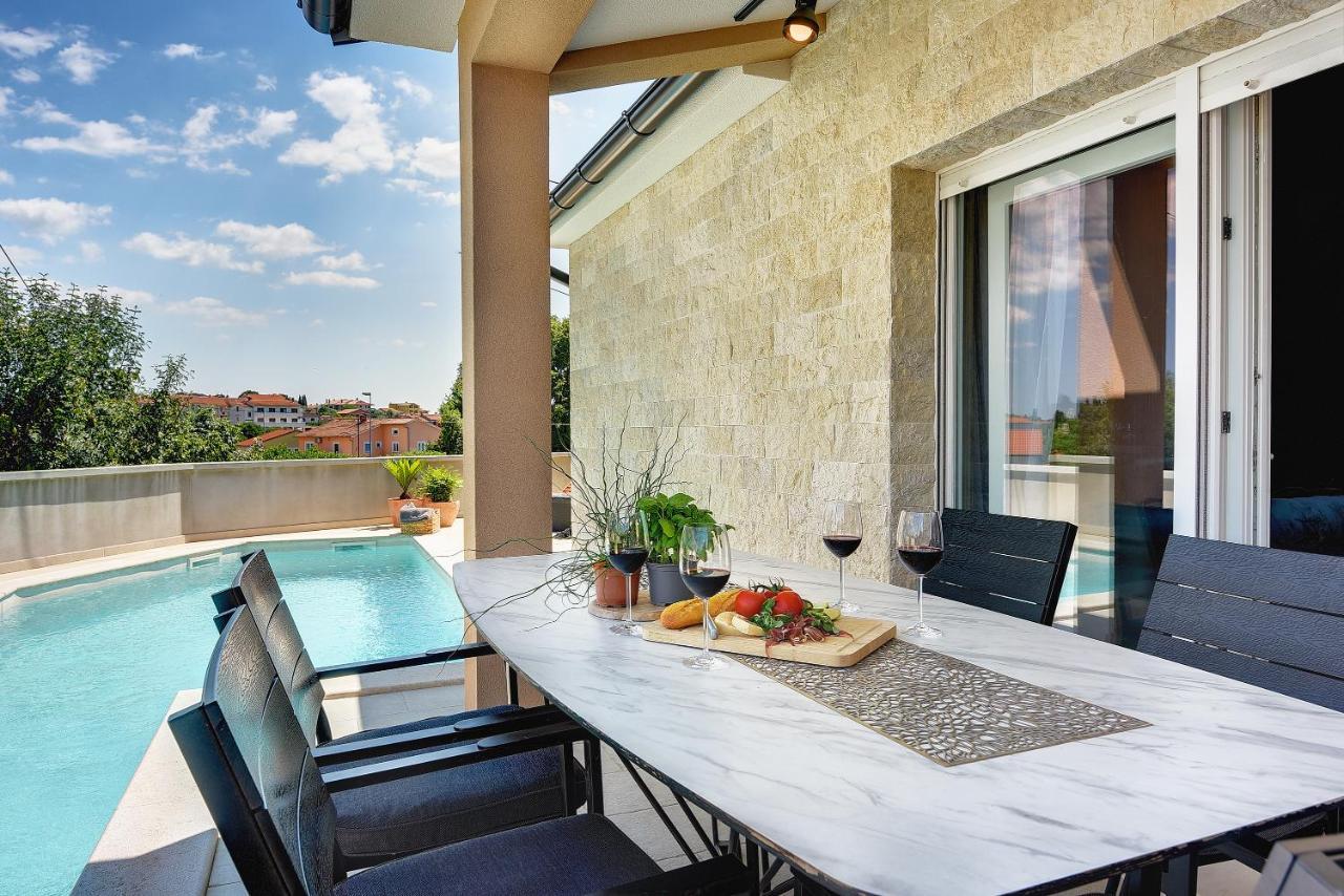 Vila Una With Private Pool Near Rovinj - Open 2022 Rovinjsko Selo Esterno foto